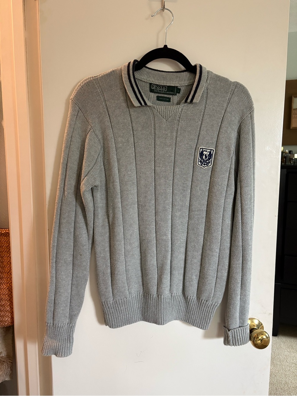 Ralph Lauren Gray V-Neck Ribbed Sweater with Crest